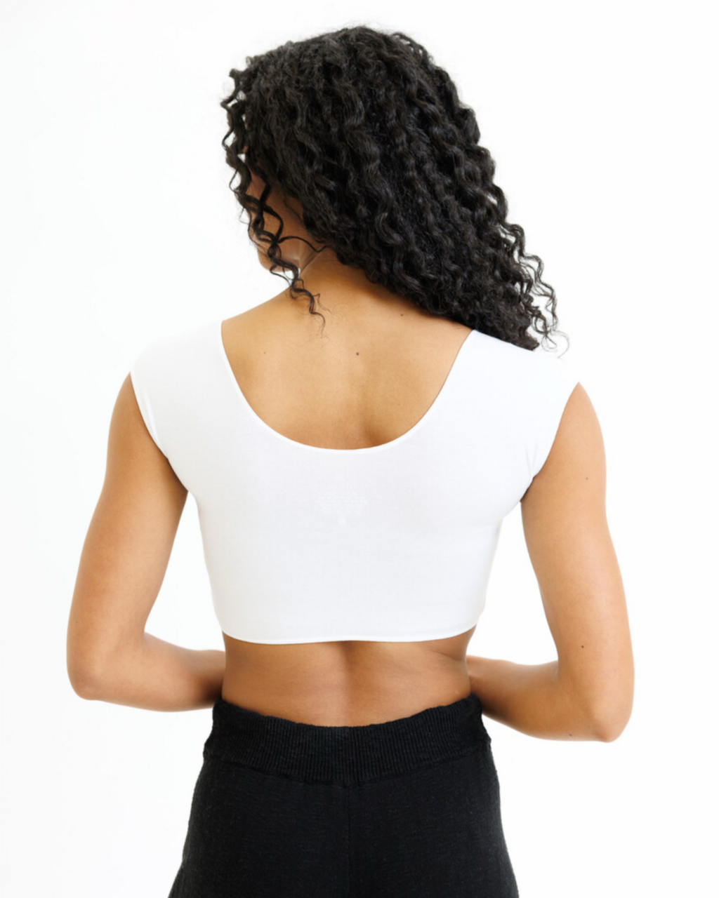 Demi Tee